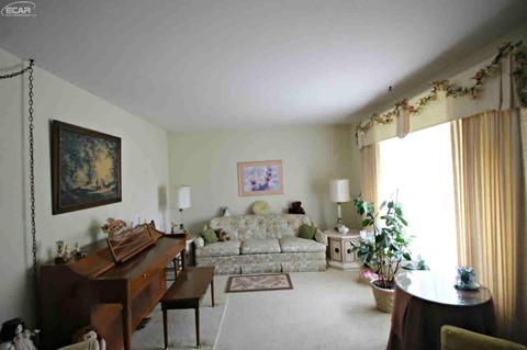 3187 Pine Hill Pl, Flushing, MI 48433 photo 3