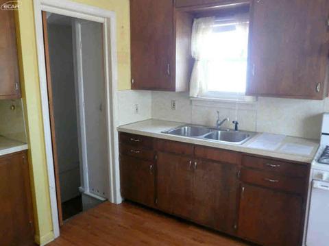 531 Leta Ave, Flint, MI 48507 photo 2