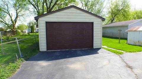 2173 Morrish St, Burton, MI 48519 photo 4