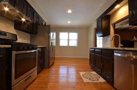5339 Butternut Tree Ct, Flint, MI 48532 photo 7