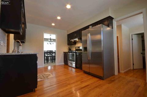 5339 Butternut Tree Ct, Flint, MI 48532 photo 8