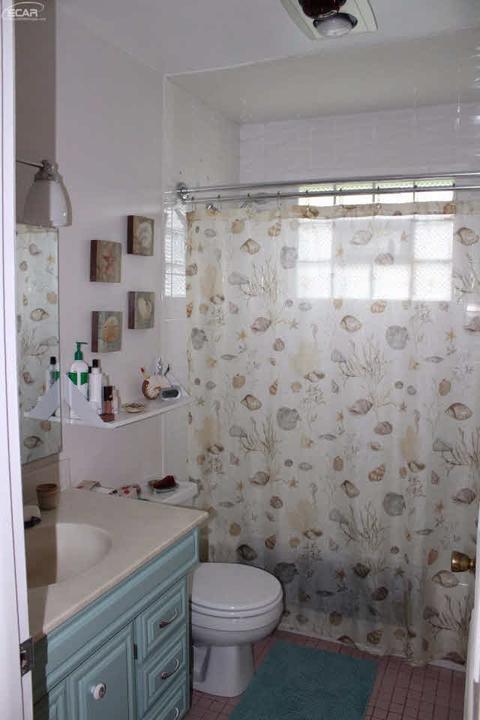 6077 Johnson Rd, Flushing, MI 48433 photo 8