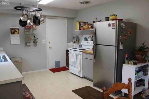 6077 Johnson Rd, Flushing, MI 48433 photo 21