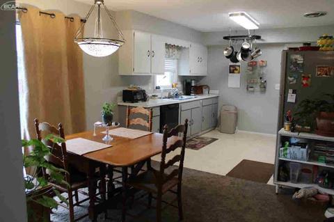 6077 Johnson Rd, Flushing, MI 48433 photo 18