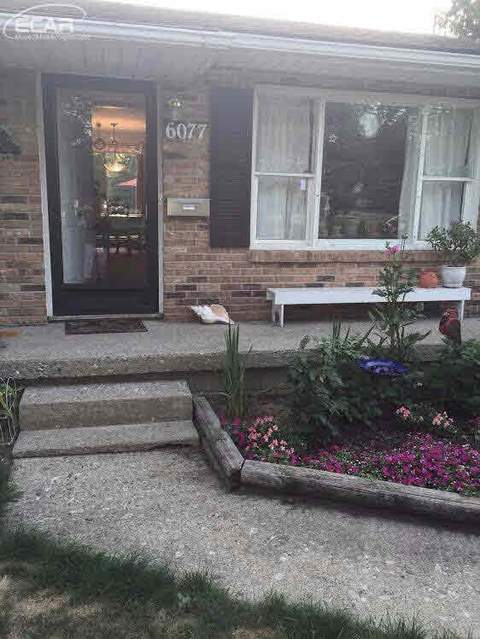 6077 Johnson Rd, Flushing, MI 48433 photo 2