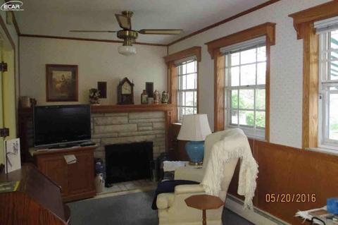 513 Hut West Dr, Flushing, MI 48433 photo 10
