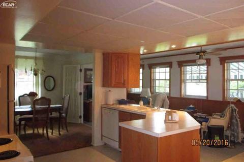 513 Hut West Dr, Flushing, MI 48433 photo 6