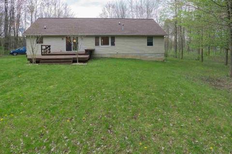 10123 W Mt Morris Rd, Flushing, MI 48433 photo 2