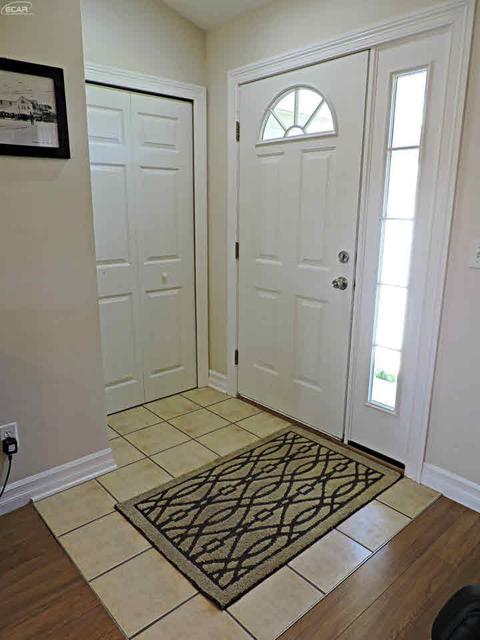 5420 E Carpenter Rd, Flint, MI 48506 photo 8