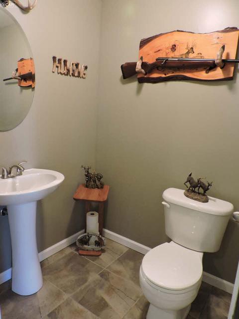 5420 E Carpenter Rd, Flint, MI 48506 photo 37