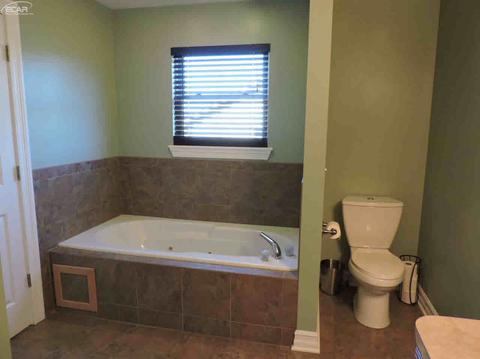 5420 E Carpenter Rd, Flint, MI 48506 photo 29