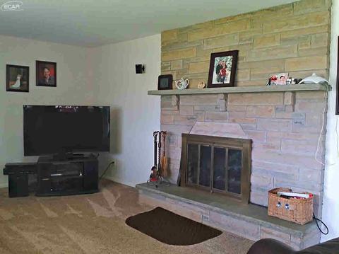 7093 E Dodge Rd, Mount Morris, MI 48458 photo 3