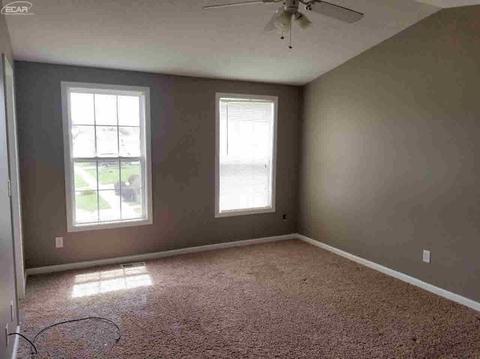 440 Pineview, Belding, MI 48809 photo 5