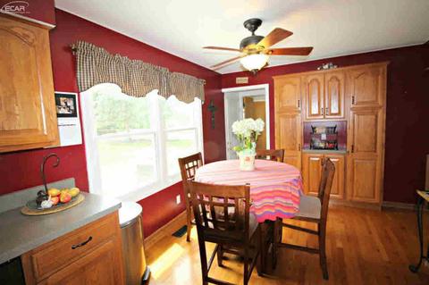 2247 W Maple Ave, Flint, MI 48507 photo 15