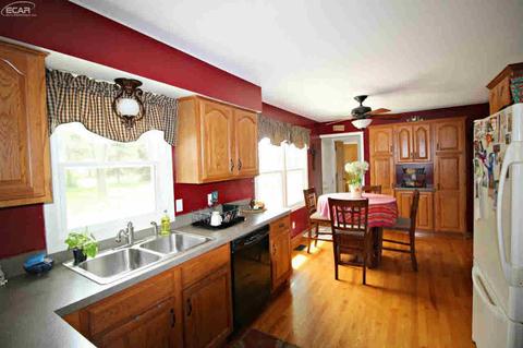 2247 W Maple Ave, Flint, MI 48507 photo 6