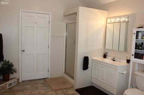 5500 Richfield Rd, Flint, MI 48506 photo 21