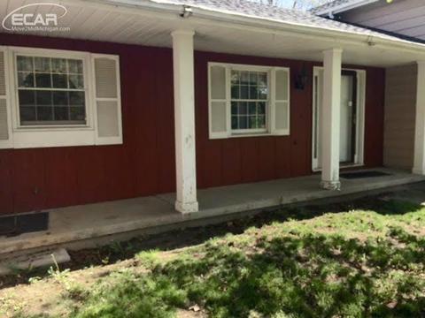 4040 Beecher Rd, Flint, MI 48532 photo 2