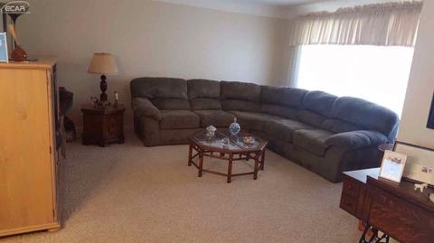405 Dale St, Flushing, MI 48433 photo 2