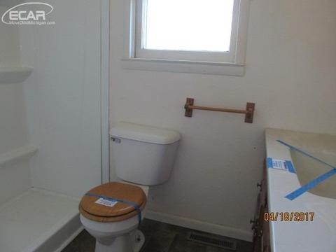 6458 Summit St, Mount Morris, MI 48458 photo 7