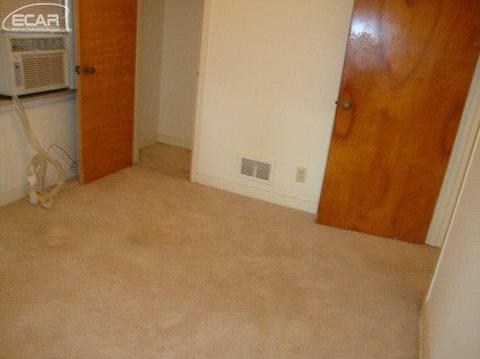 2563 Norbert St, Flint, MI 48504 photo 10
