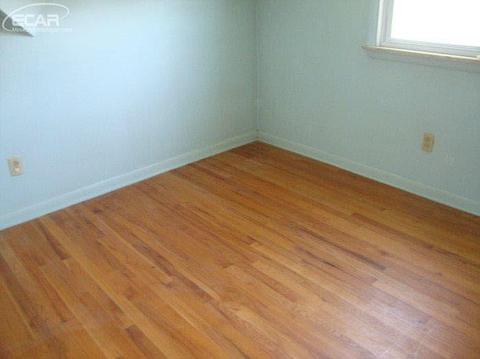 2563 Norbert St, Flint, MI 48504 photo 11
