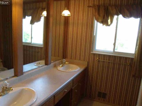 1094 River Forest Dr, Flint, MI 48532 photo 25