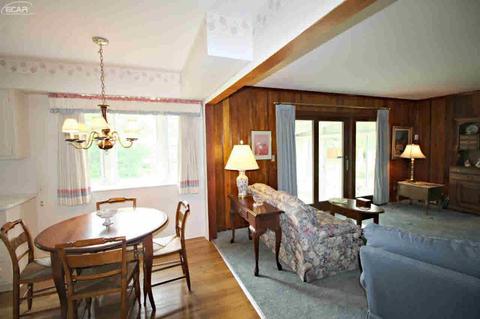 1109 Clearview Dr, Flushing, MI 48433 photo 7