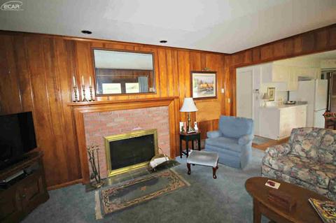 1109 Clearview Dr, Flushing, MI 48433 photo 18