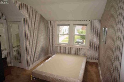 2447 Norbert St, Flint, MI 48504 photo 9