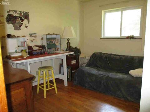 1204 S Elms Rd, Flint, MI 48532 photo 17