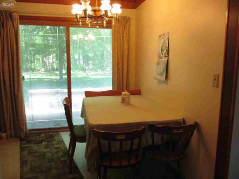 1204 S Elms Rd, Flint, MI 48532 photo 11