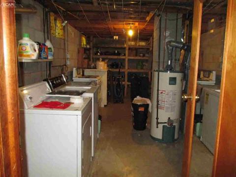 1204 S Elms Rd, Flint, MI 48532 photo 33
