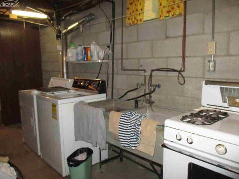 1204 S Elms Rd, Flint, MI 48532 photo 35
