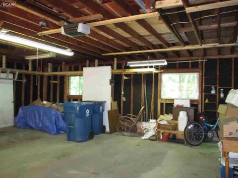 1204 S Elms Rd, Flint, MI 48532 photo 19
