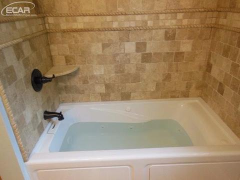 1038 Main St, Flushing, MI 48433 photo 27