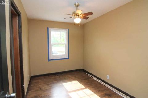 6475 Johnson Rd, Flushing, MI 48433 photo 8