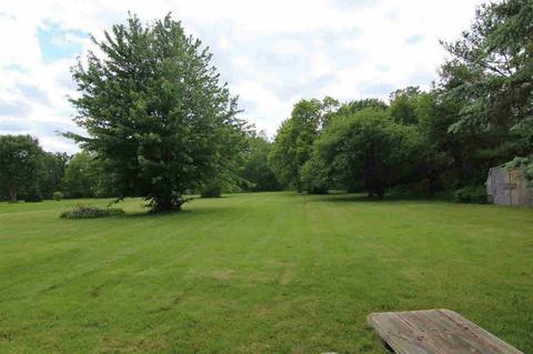 6475 Johnson Rd, Flushing, MI 48433 photo 12