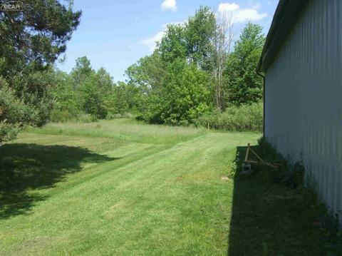 101 Gerst Rd, Leonard, MI 48367 photo 23