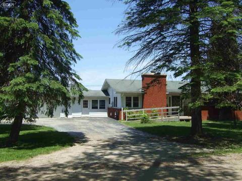 101 Gerst Rd, Leonard, MI 48367 photo 1