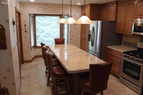 1030 N Linden Rd, Flint, MI 48532 photo 5
