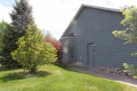 1030 N Linden Rd, Flint, MI 48532 photo 4