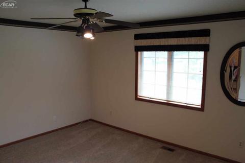 1030 N Linden Rd, Flint, MI 48532 photo 22