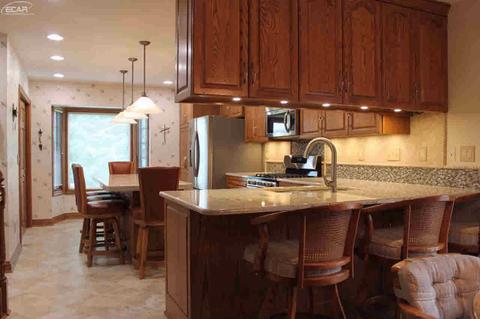 1030 N Linden Rd, Flint, MI 48532 photo 13