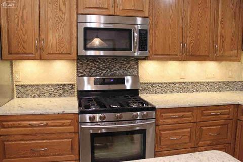 1030 N Linden Rd, Flint, MI 48532 photo 10