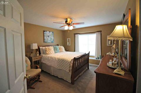 245 Aberdeen Ct, Flushing, MI 48433 photo 14