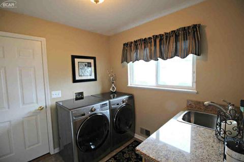 245 Aberdeen Ct, Flushing, MI 48433 photo 19