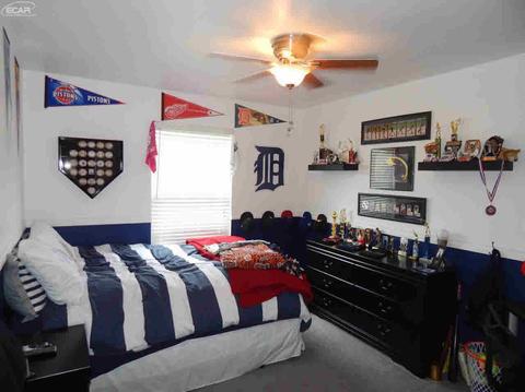 452 Windy Blf, Flushing, MI 48433 photo 23