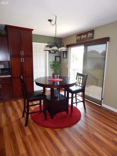 452 Windy Blf, Flushing, MI 48433 photo 17