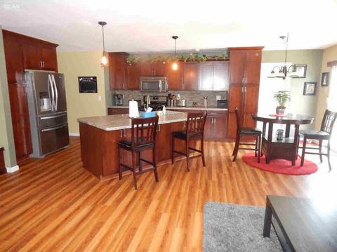 452 Windy Blf, Flushing, MI 48433 photo 16