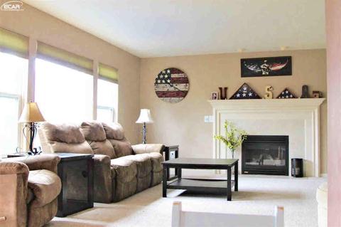 2057 Lochnayne Ln, Davison, MI 48423 photo 4